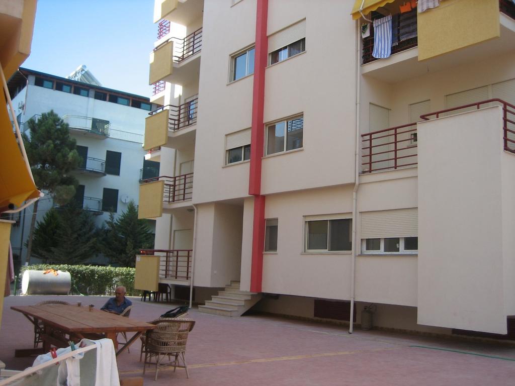 Aldom Apartments Durrës Kültér fotó